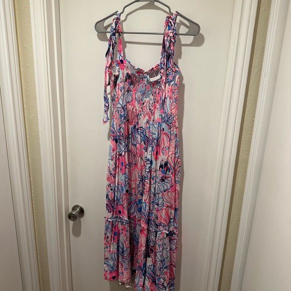 Lilly Pulitzer Rivera Smocked Adjustable Strap Midi Dress in Make a Splash Print - Picture 2 of 4